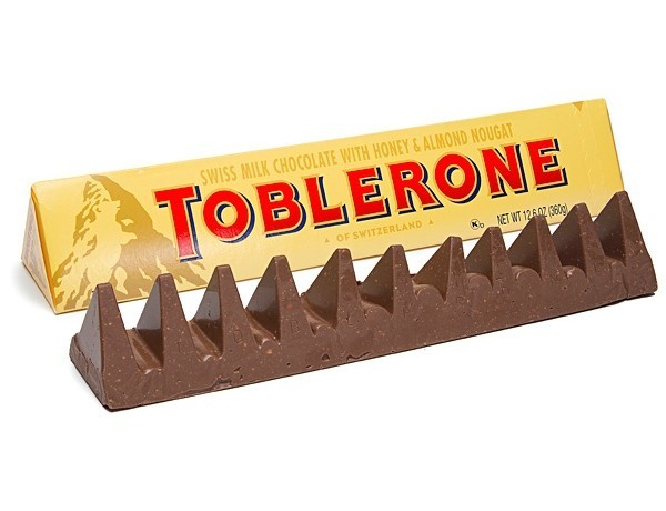 super-toblerone-giant-chocolate-400grs.j
